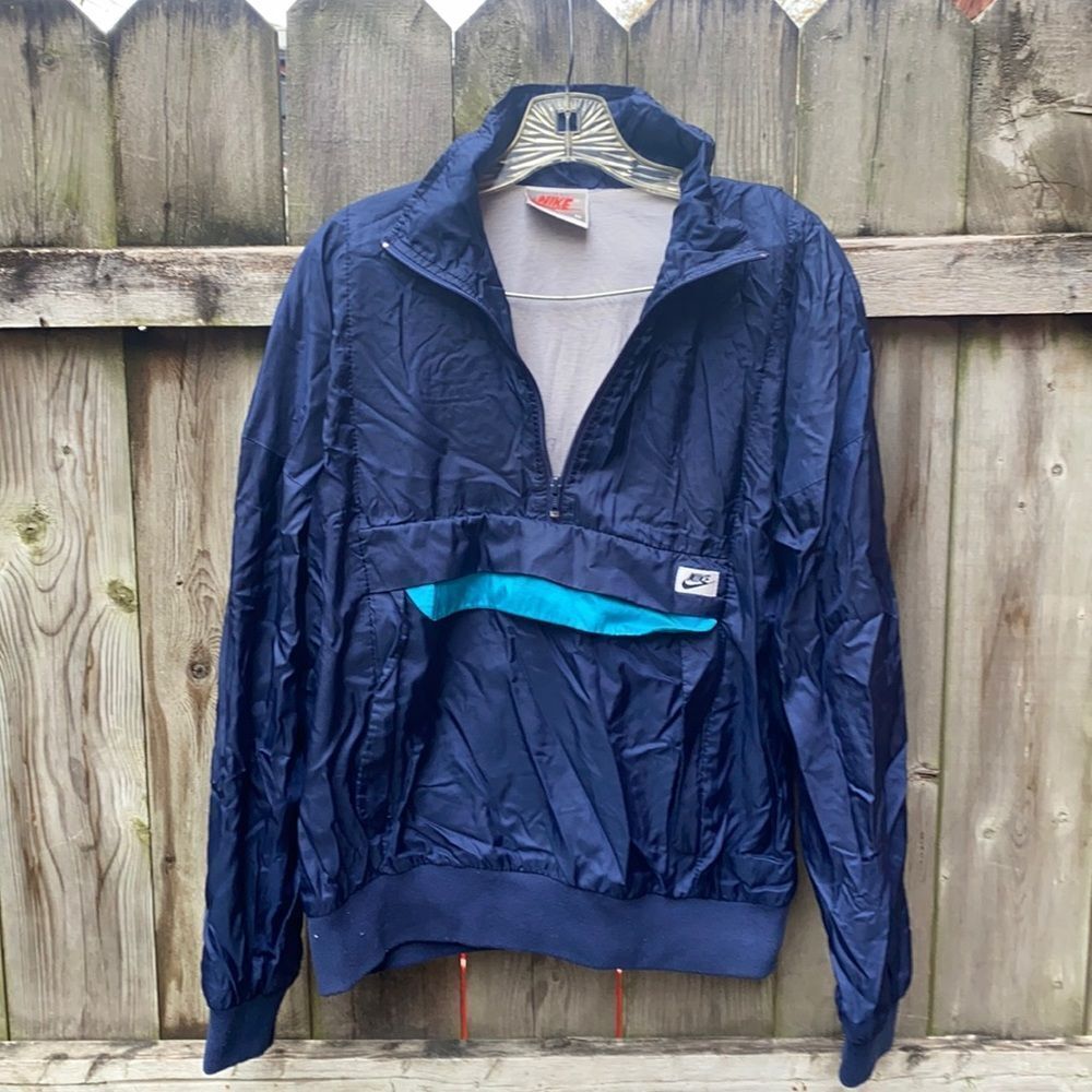Nike light jacket sz. M